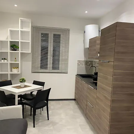 Gold House Filzi Carate Brianza